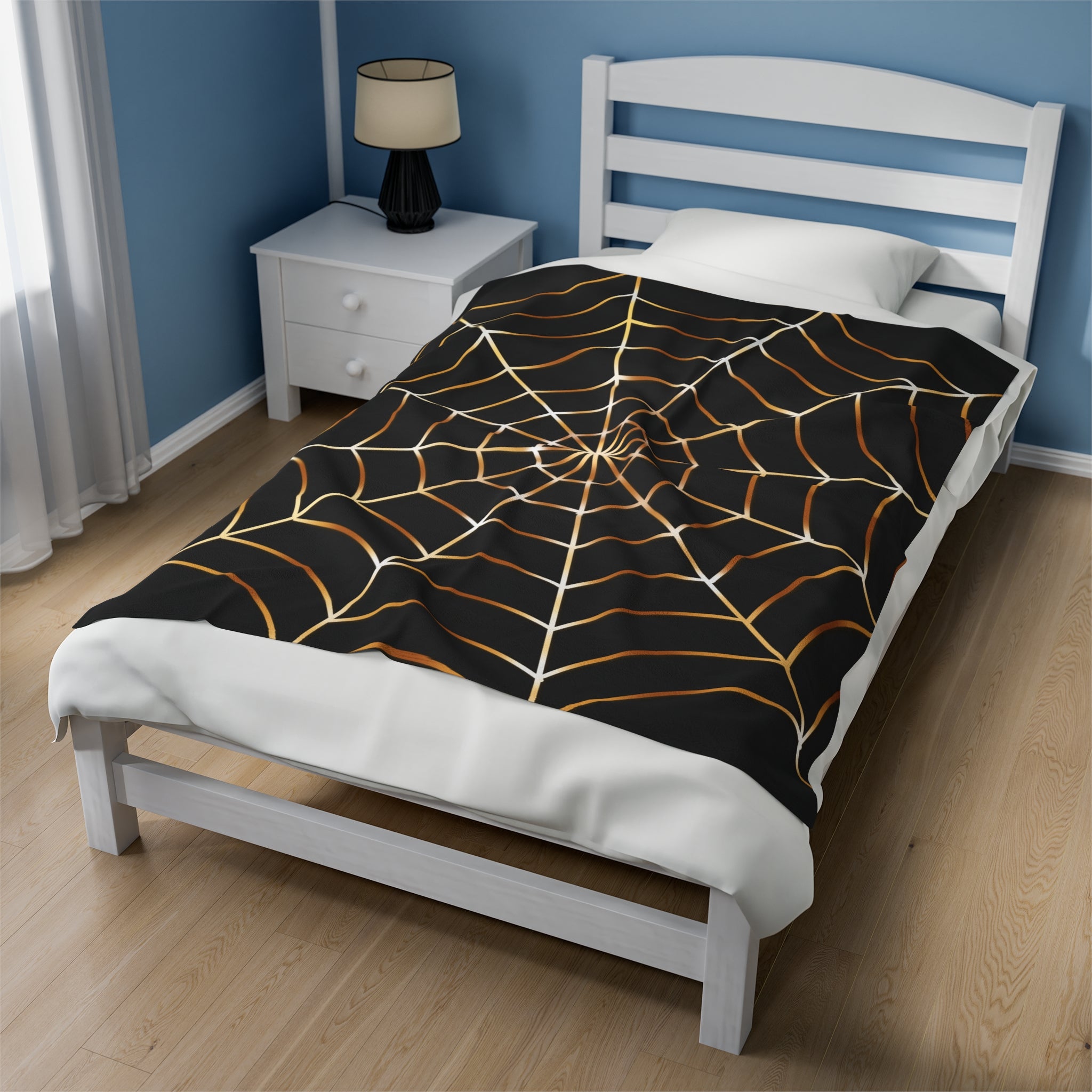 Spiderweb Themed Velveteen Soft Blanket